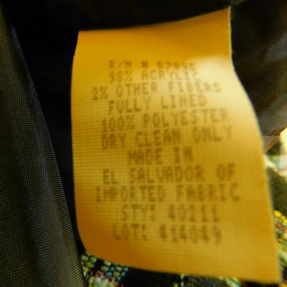 Requirements black multi color plaid blazer women - Picture 7 of 7